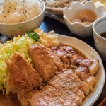 力鶴 - 焼肉定食(にんにくダレ)