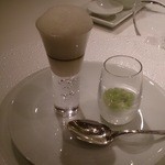 レフェルヴェソンス - アミューズ１   せいこがに、カリフラワームースと文旦