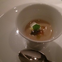 レフェルヴェソンス - アミューズ２　オマールブルーと黒トリュフ