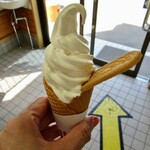 トラピスト修道院 売店 - 「トラピスト特製ソフトクリーム」（400円）