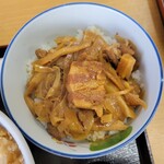 台湾小吃店 慶龍 - メンマ丼ハーフ