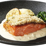 [Seasonally limited] Crispy herb-grilled salmon with honey mustard flavor