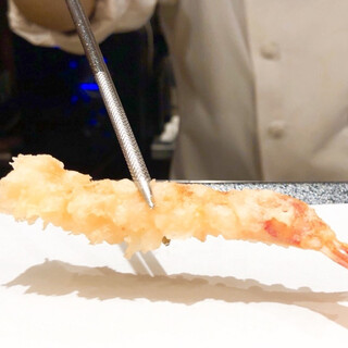 Enjoy freshly fried piping Tempura tempura♪