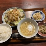 Rittoku Gougasha - Bランチ。豚しゃぶのネギ醤油かけ。