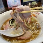 Shiawase Chuukasoba Shokudou Nikori - 薄くスライスしたチャーシューがまた美味い。