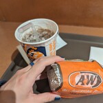 Ａ＆Ｗ - 