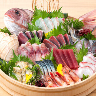 Shoya specialty! The dynamic “sashimi platter” of directly delivered fresh fish cannot be imitated by other restaurants.