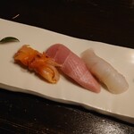 Janome Sushi - 握り三貫