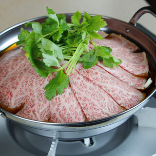 red and black beef hotpot