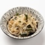 Bean sprouts and wakame namul