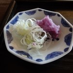 蕎遊庵 - （2014年1月）薬味です。さらしネギと紫大根。