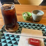 カフェホワイトボール - アイスコーヒー