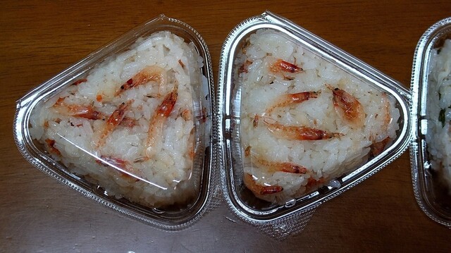 創作おむすび専門店 むすぶ - 花巻（おにぎり）の写真