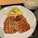 たんやHAKATA - 牛たん朝定食780円 とろろセット100円