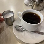 アロマ珈琲 八重洲店 - アロマブレンド500円（セットの場合フード＋300円）