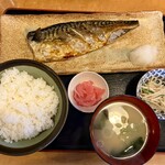 万次郎 - サバ塩焼定食(¥1,000)