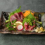 Assortment of 2 types of specially selected horse sashimi