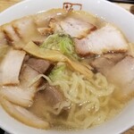 喜多方ラーメン 坂内 - 麺の表情など。