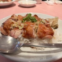 シェフス - 海南丼