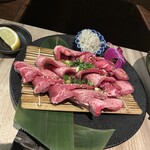 焼肉＆BAR 十炭 - 