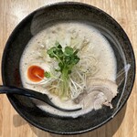 みつ星製麺所 - 濃厚ラーメン(920円、真上から)