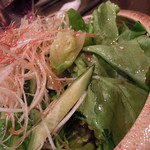 炭火焼酒亭ローリンストーン - 名物／スタミナサラダＶｅｒ．２　ズームアップ