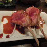 炭火焼酒亭ローリンストーン - 名物／豪州産骨付きラムロース