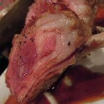 炭火焼酒亭ローリンストーン - 名物／豪州産骨付きラムロース　ズームアップ