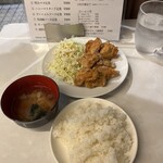 らんまん食堂 - 鶏モモ唐揚げ定食 しょうゆ