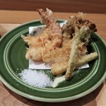 蕎麦前 ごとう - 海老と野菜の天ぷら