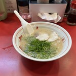 長浜屋台 やまちゃん 銀座店 - 長浜ラーメン750円