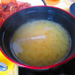 お食事処 河童 - 日替わりワンコインランチ・イノシシ角煮定食　５００円（税込）の味噌汁のアップ【２０２３年２月】