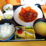 お食事処 河童 - 日替わりワンコインランチ・イノシシ角煮定食　５００円（税込）【２０２３年３月】