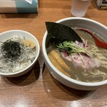 Niboshi Chuuka Soba Suzuran - 