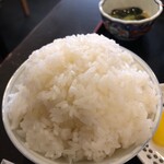 味の店 いわし - 大盛りご飯。ちょうどいい炊き具合！