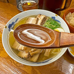 Menya Hyottoko - 「スープ」と言うより「お出汁」と呼びたくなる、淡麗スープ
