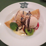 南フランス料理 パスティス - 数種類から２つ程度選んで１つのプレートにとか、デザートくらい無理なんですかね