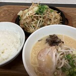 ラーメン山小屋 - 