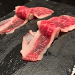 粋な肉 - 