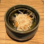 misakimagurosemmontentsunagaru - 壺ニラ(卵割る前)