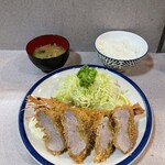 カツトラ - ジャンボ海老ヒレ定食980円