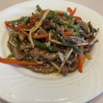 名鉄菜館 - 牛肉とピーマンの細切り炒め