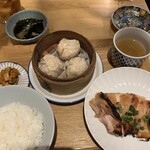 食堂サムシン - 鶏肉の西京焼き定食