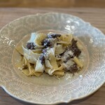 La Stalla - 占冠の蝦夷鹿もも赤ワイン煮、手打ちパスタ