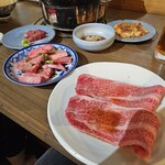 Jimbou Yakiniku Ryouriten - 