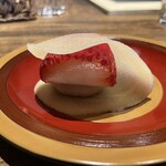 温石 - ㉑生地、柚子果汁入り濾餡、苺(静岡県産、銘柄名:きらぴ香)