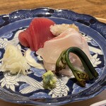 温石 - ⑦真鯛(静岡県駿河湾産、サスエ前田魚店、1日泳がせ&前日朝〆1日寝かせ)
      ⑧めじ本鮪赤身(本鮪少年魚、静岡県駿河湾産、サスエ前田魚店)
      ⑨馬鈴薯酢漬け