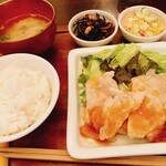 パルファン - 豚肉の玉ねぎしょうが焼き、ひじき煮、ポテサラ