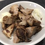 手打ち 蓮 - 絶品チャーシュー飯。