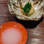 研覃 ほりべ - ご挨拶の白酒とお付きだし